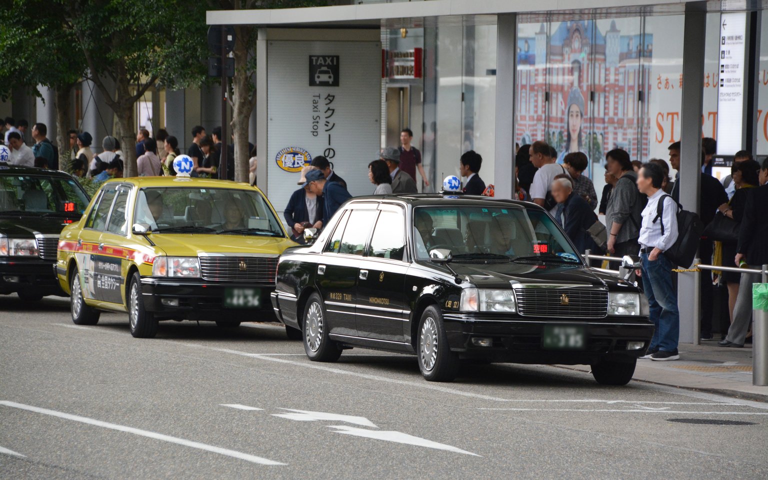 タクシー乗り場